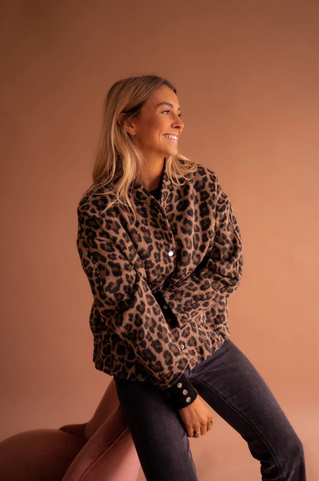 Modiva™ | Trendy jakke med leopardmønster