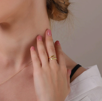 Modiva™ | Hug Ring